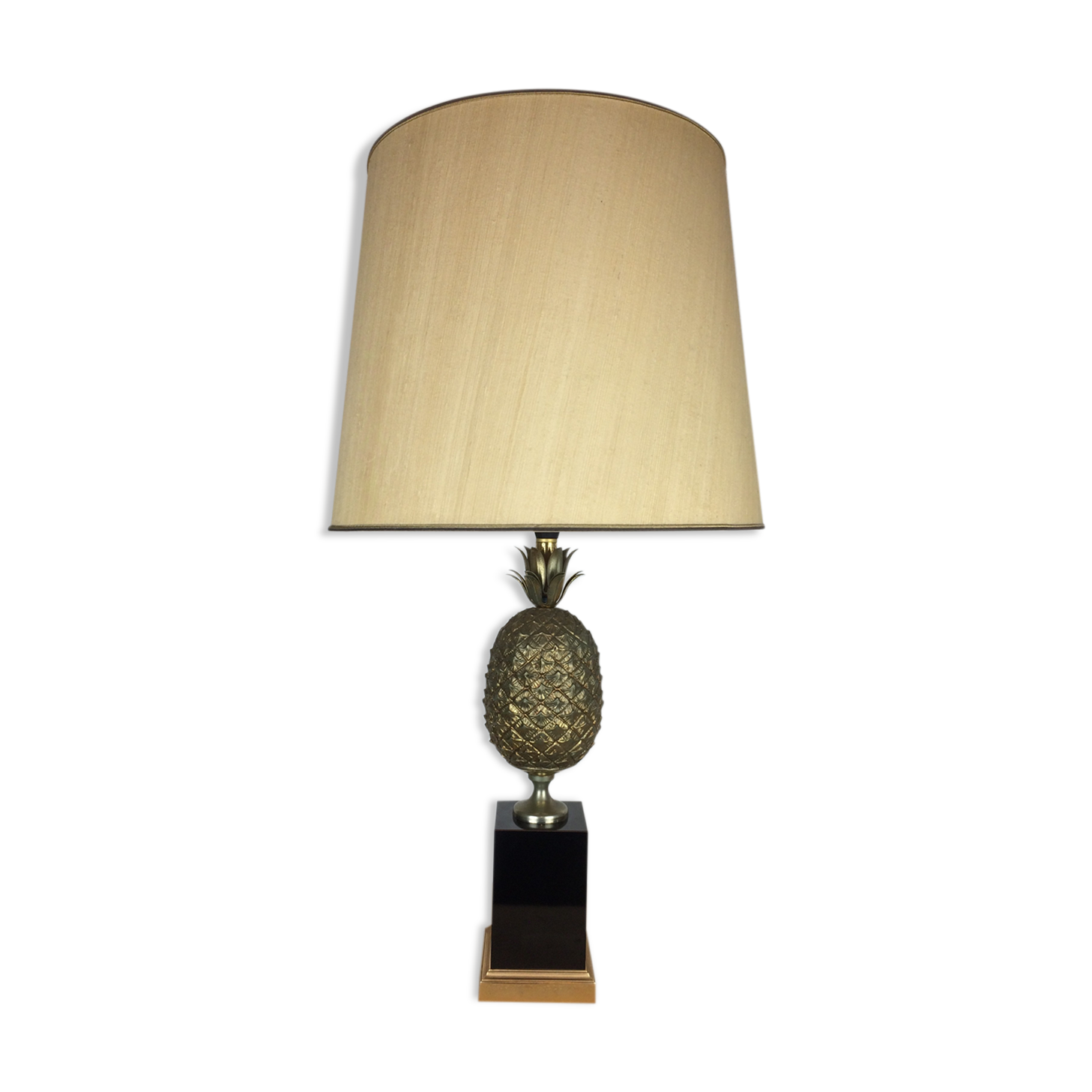 Golden pineapple lamp house Le Dauphin 70s