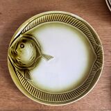 Green fish plates