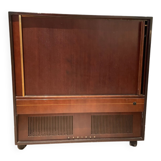 Radiola TV cabinet