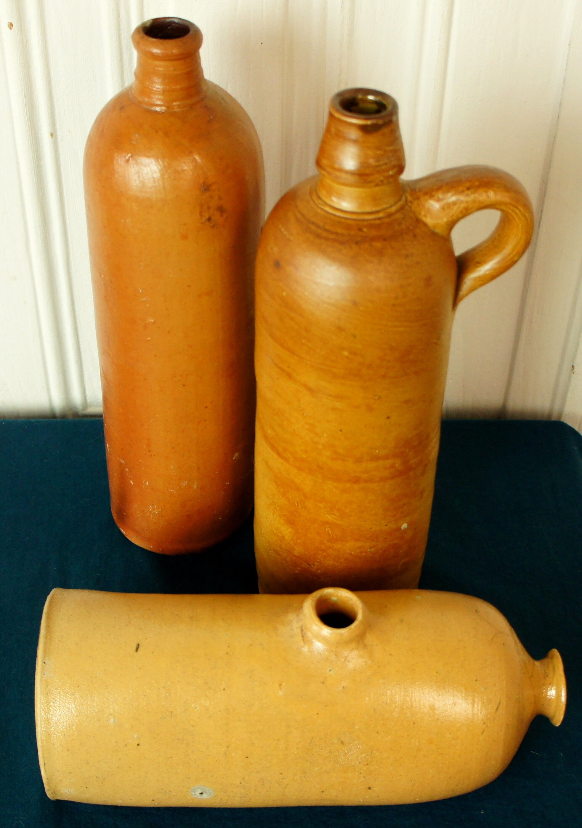 Set of 2 bottles - 1 old terracotta hot water bottle