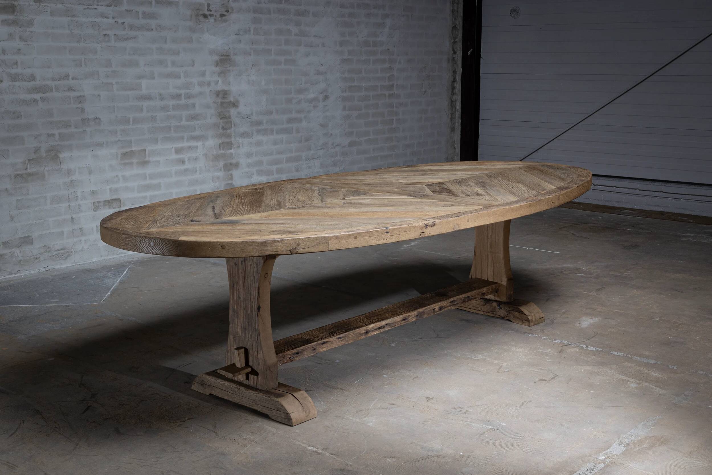Oval Diamond Table – Antique Oak 240 cm