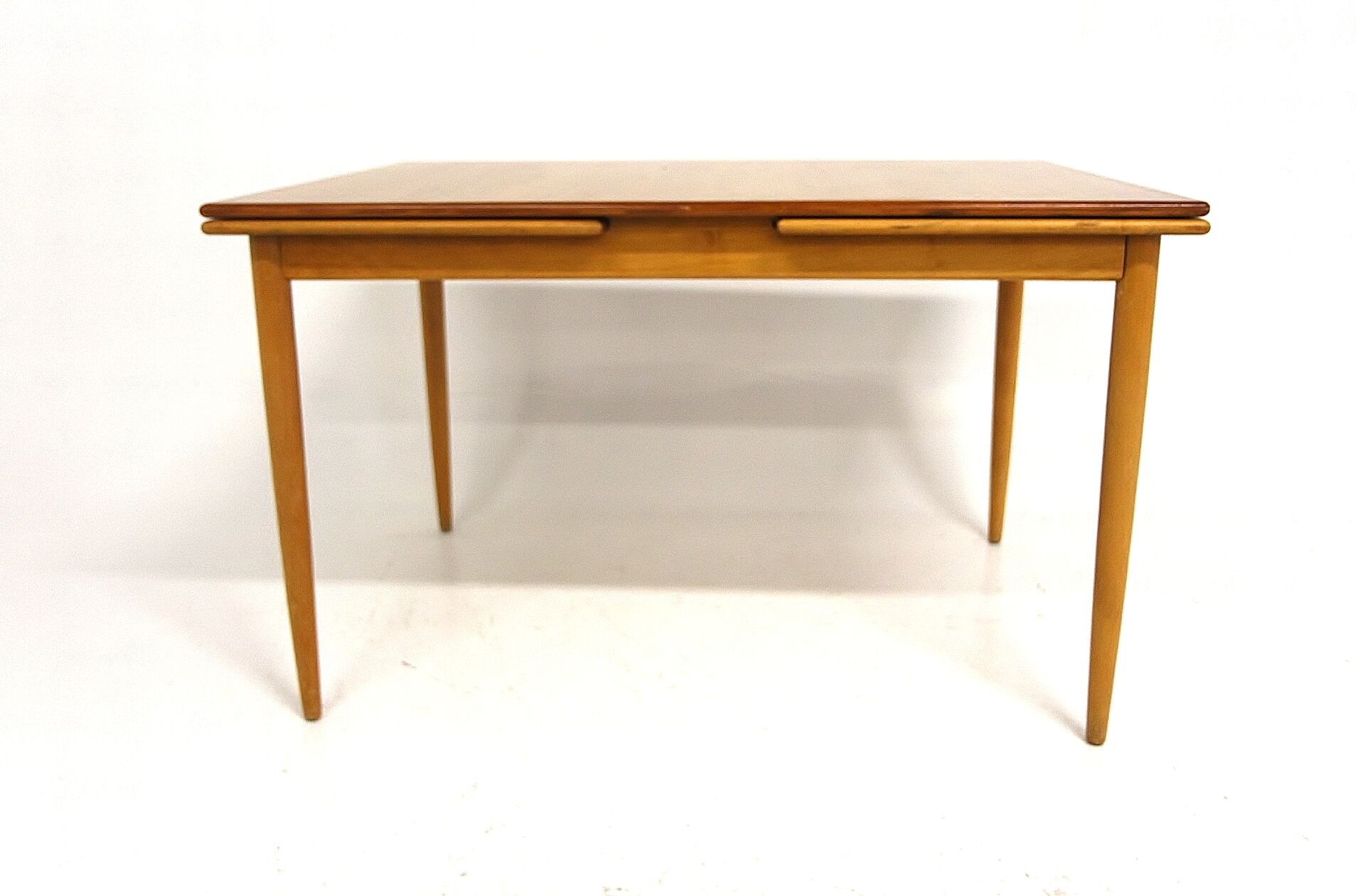 Table de salle à manger "portefeuille" en teck, Suède, 1960