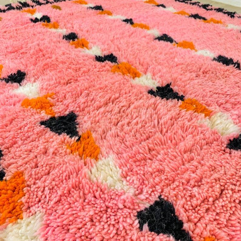 Traditional handmade Berber rug 250cm x 150cm