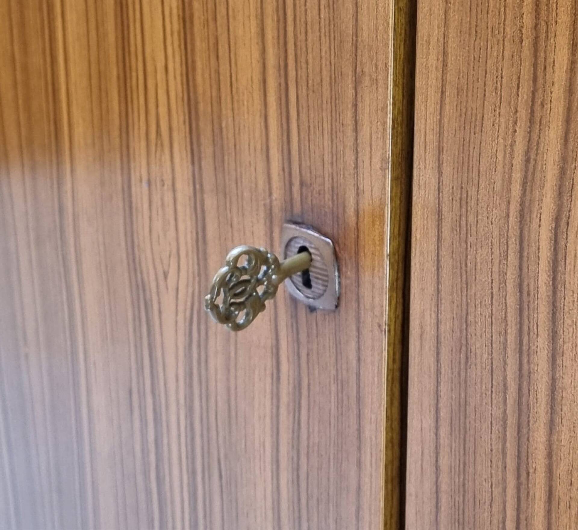 Armoire du milieu du siècle