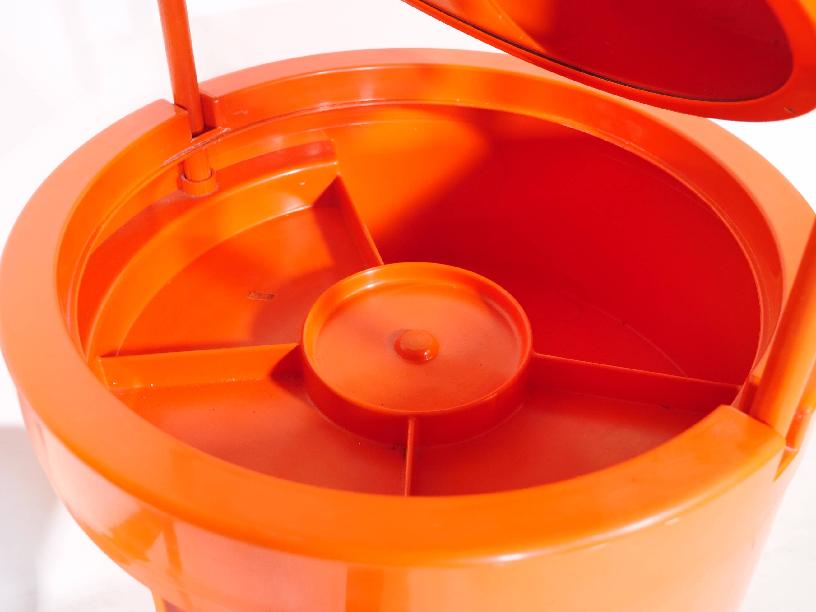 Vanity Table in Plastic by Studio Kastilia for Fanini Fain S.P.A., 1970s