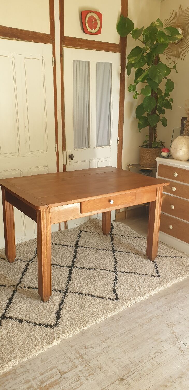 Art deco dining table