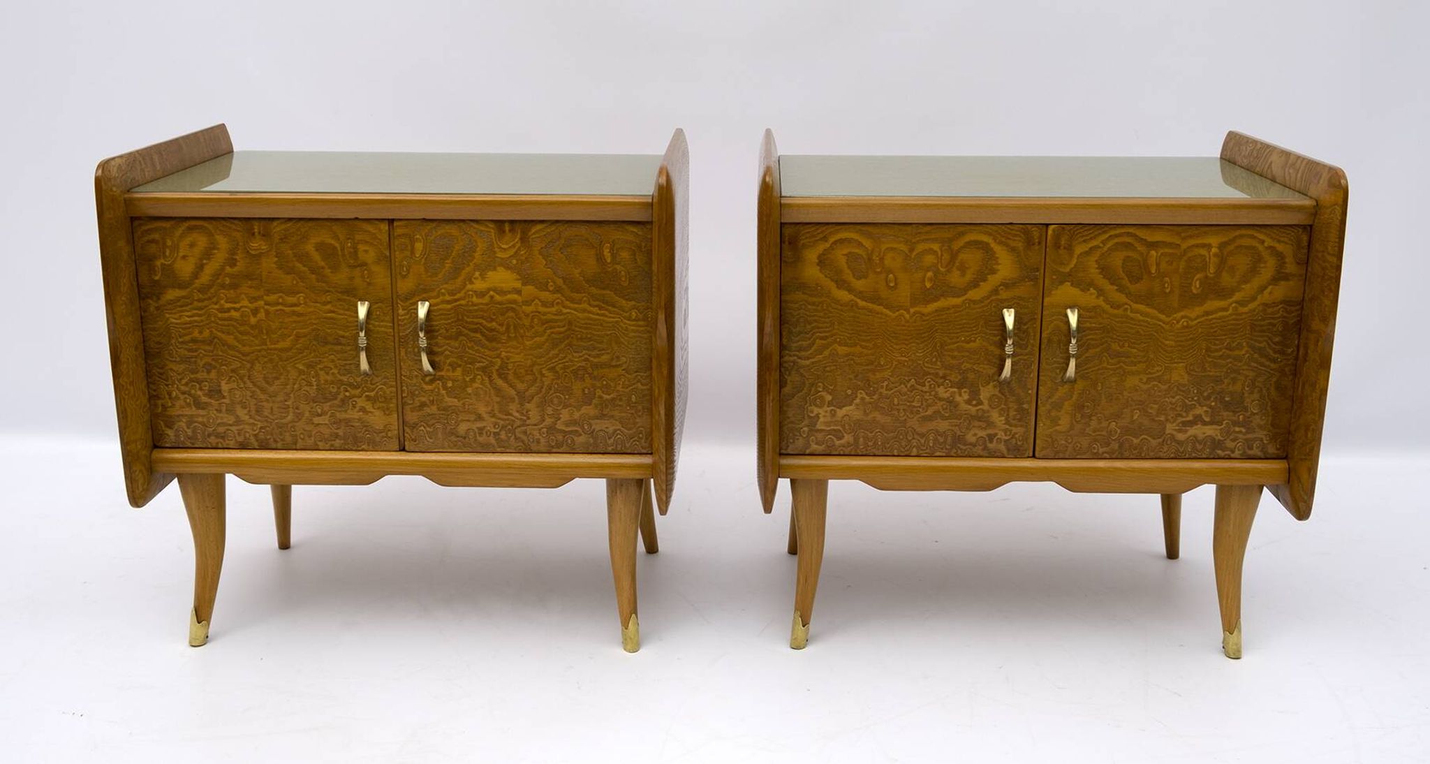 Pair of Art Deco Italian Bedside Tables White Ash Briar, 1920s