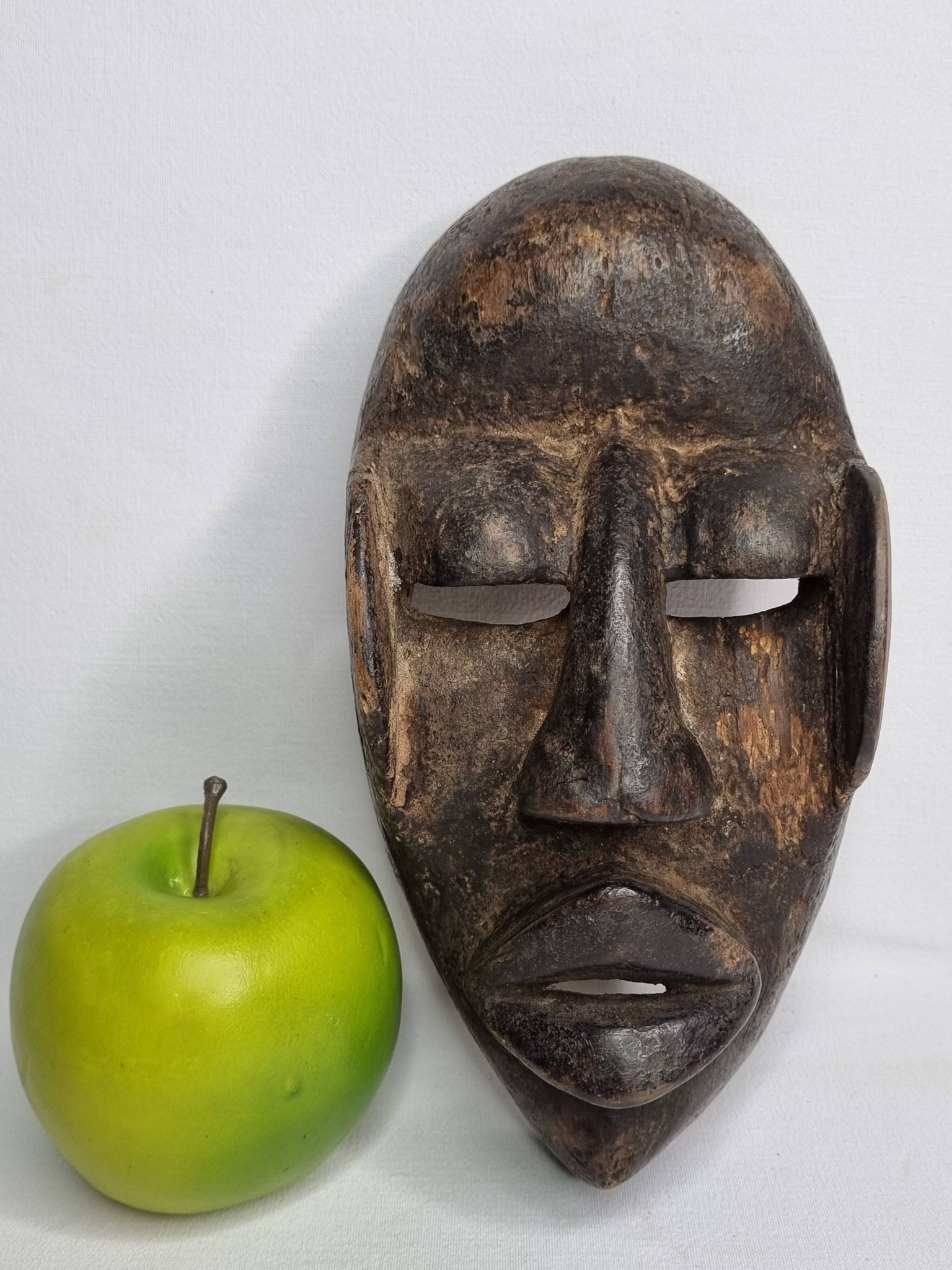 Dan Mask - Ivory Coast - Mid-20th century - Carved wood, 24 cm