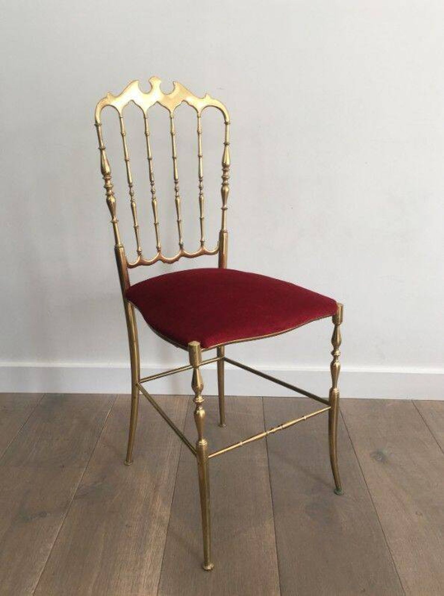 Chiavari chair in brass