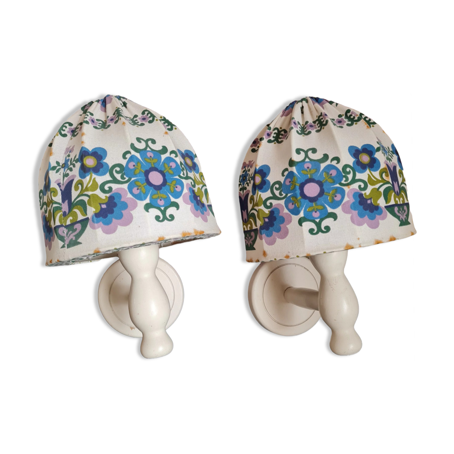 Pair of retro wall lamps