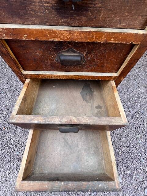 Cabinet - 4 drawer trade furniture with shell handles