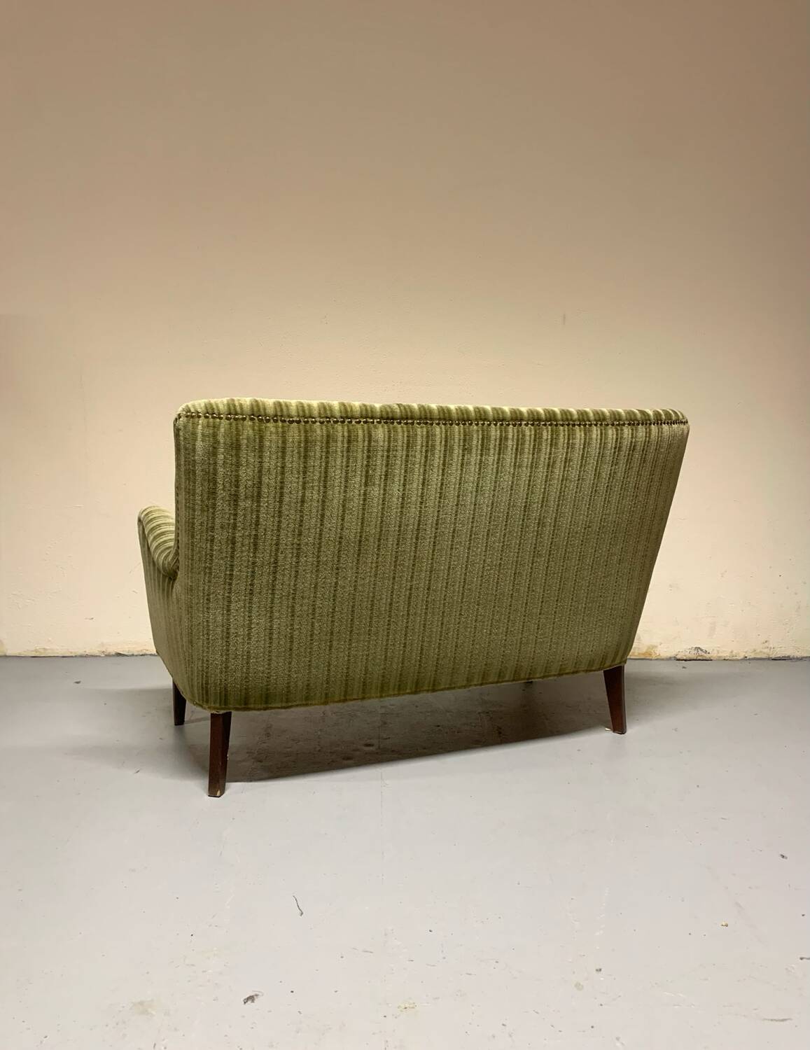 Danish 2seater sofa by Peter Hvidt 50s