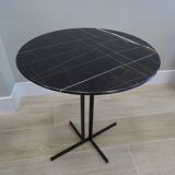 Table basse, d'appoint Natuzzi en marbre Sahara noir, Italie XXIème s.