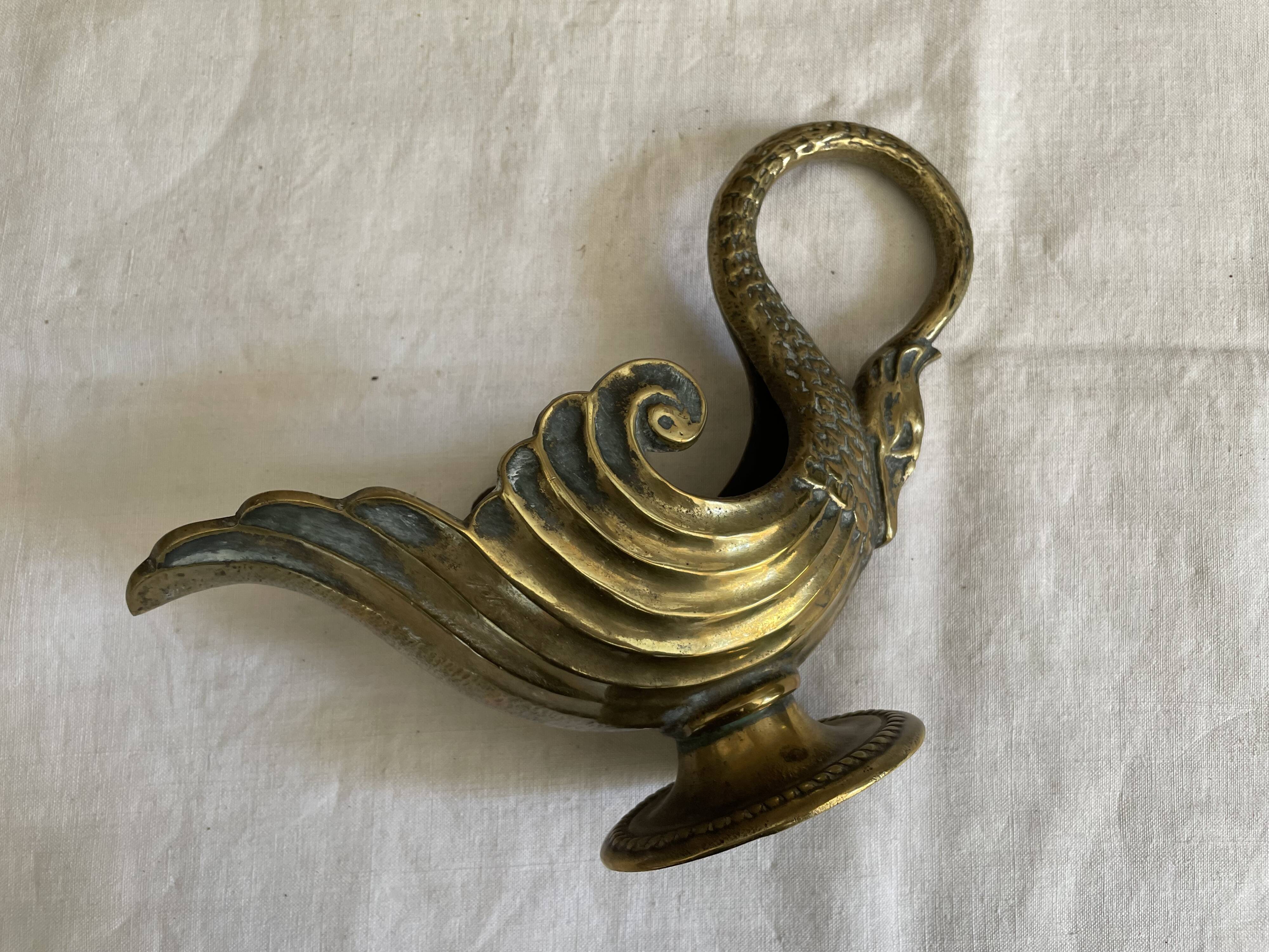 Bronze cup with green partial patina in the shape of a swan, Max le verrier