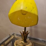 Lampe acier doré avec tulipe pate de verre jaune marbré ancienne,
