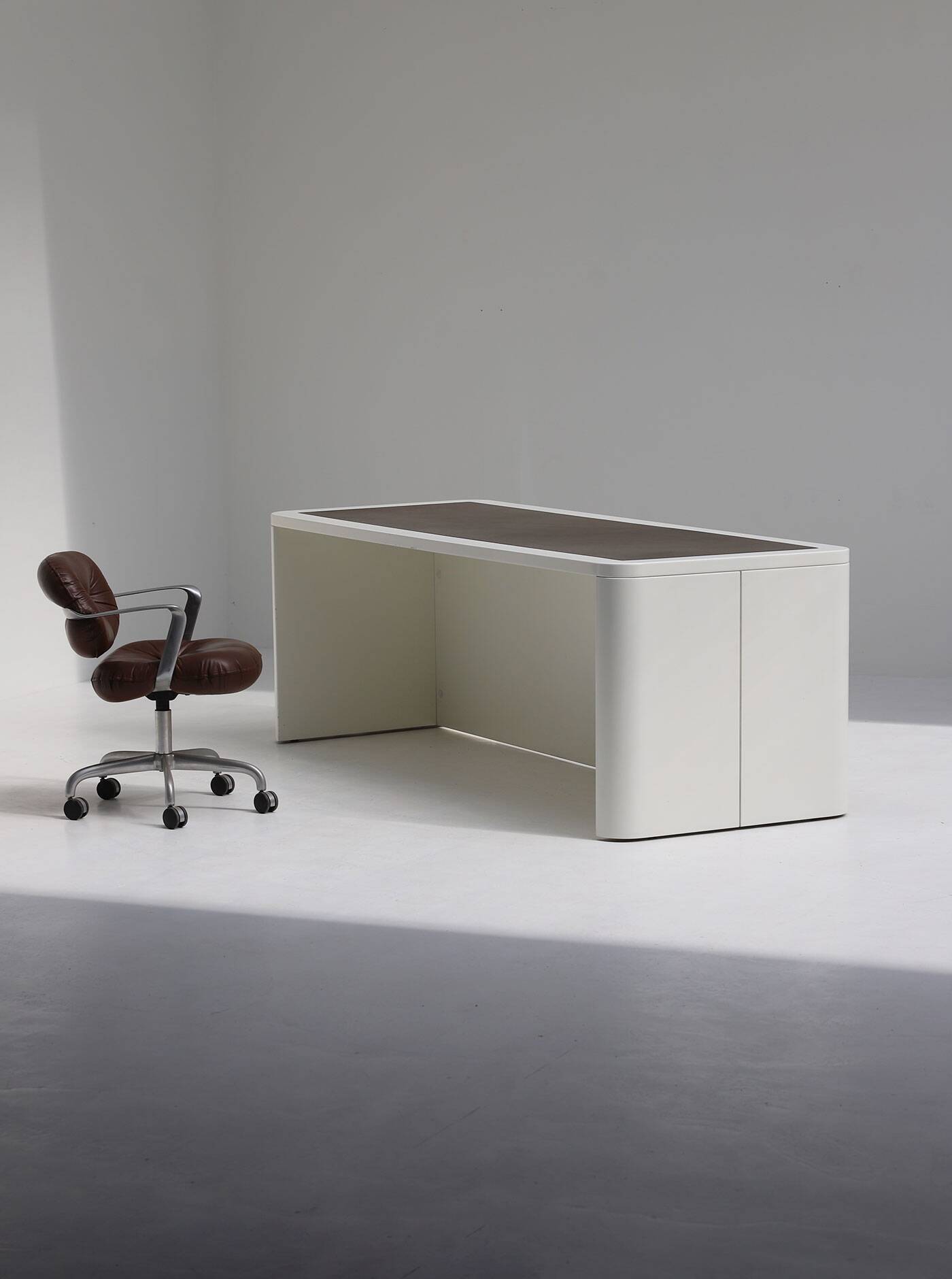 Frank De Clercq large space age desk 1972, Belgium