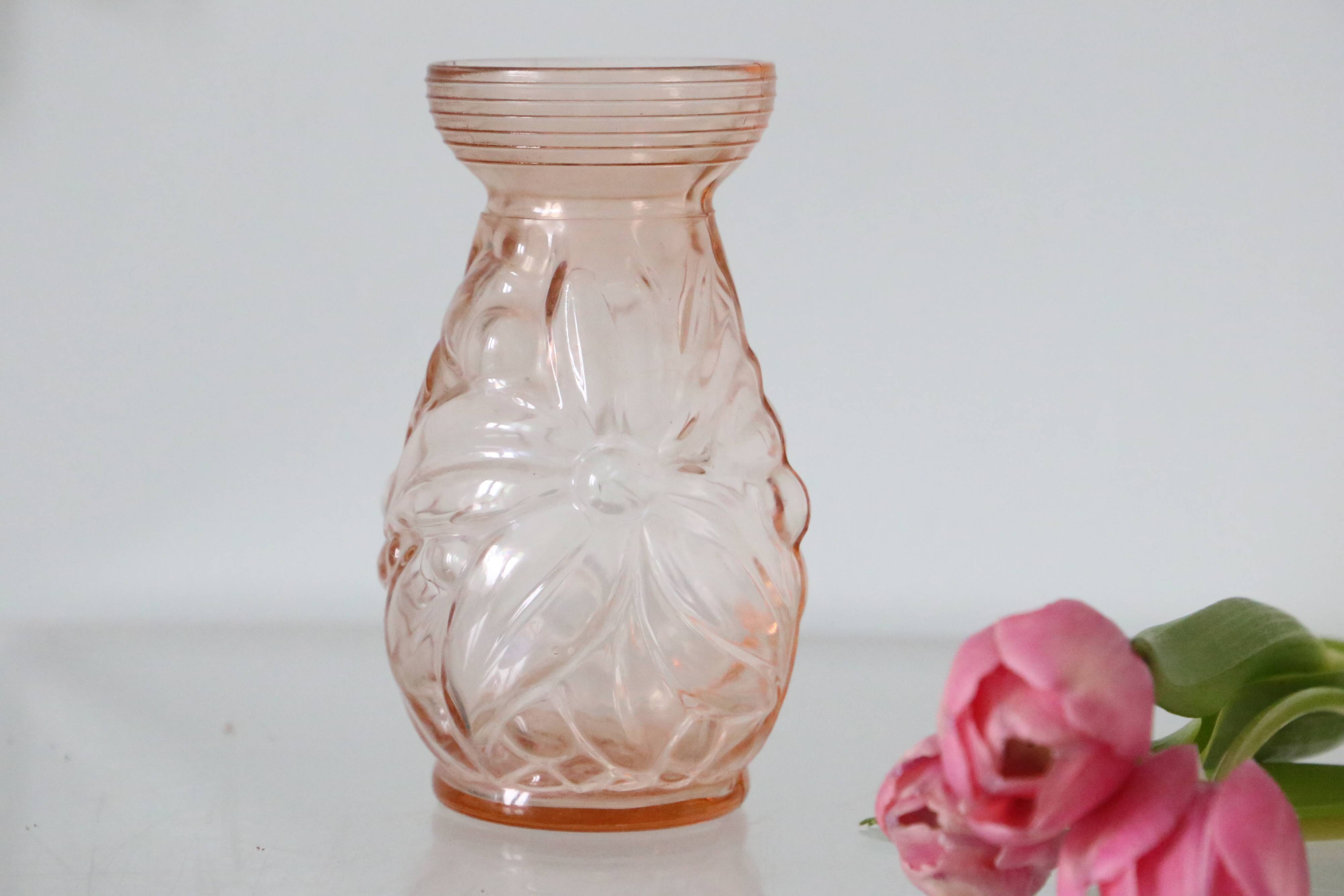 Little hyacinth vase in molded glass, vintage
