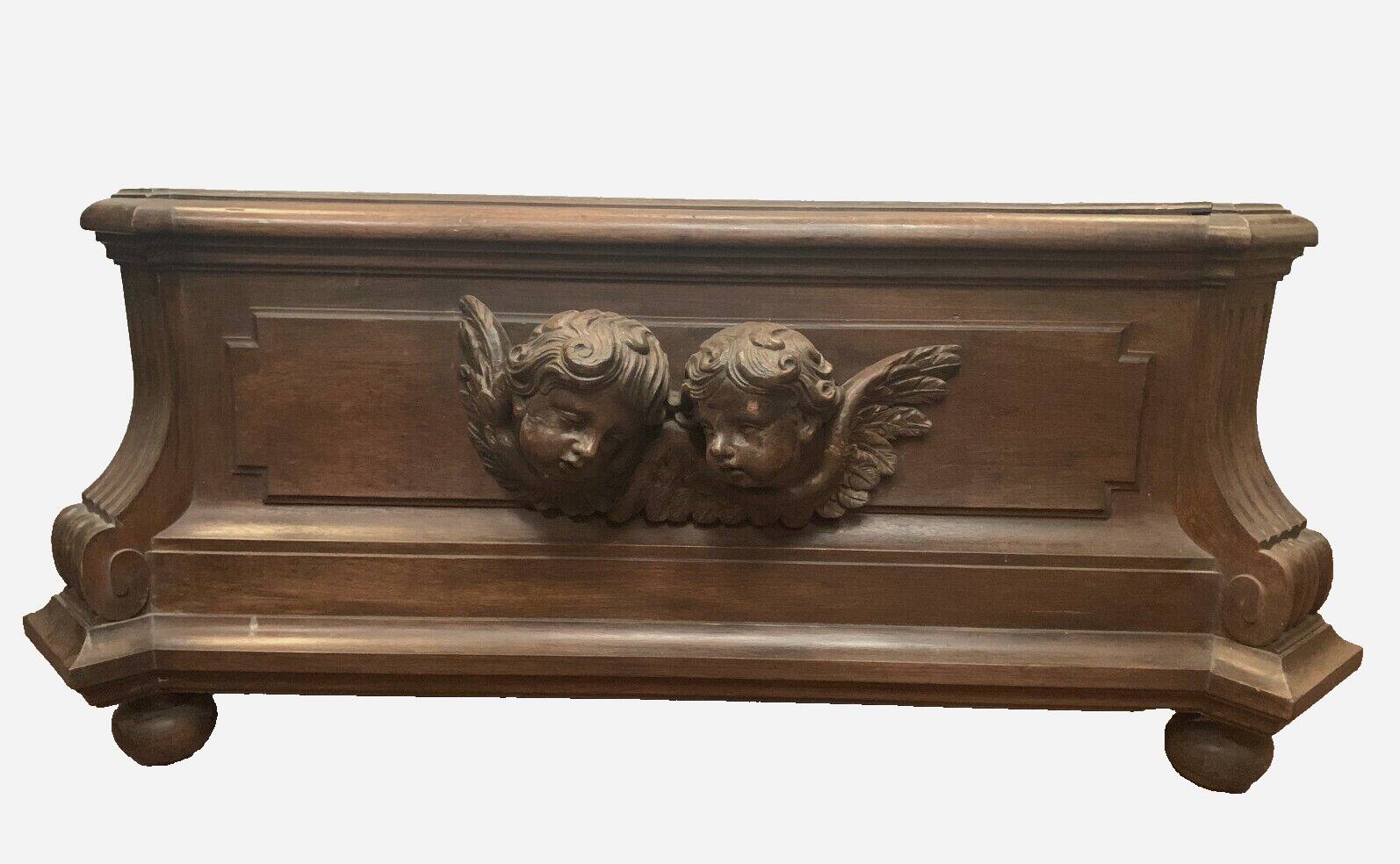 Napoleon III style planter in solid oak 20th century