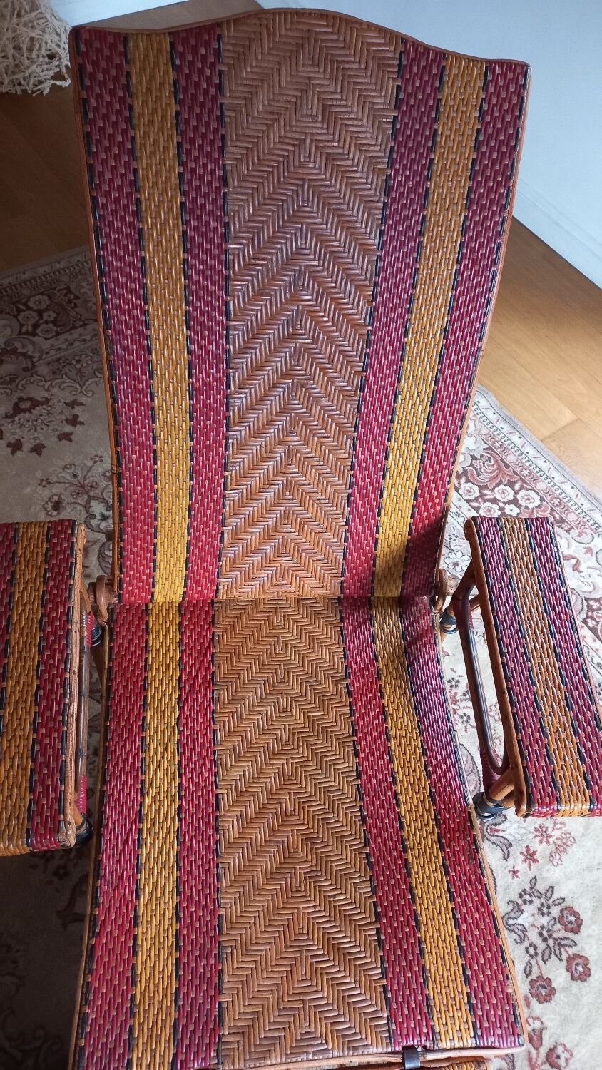 Lounge chair / rattan deckchair early twentieth century