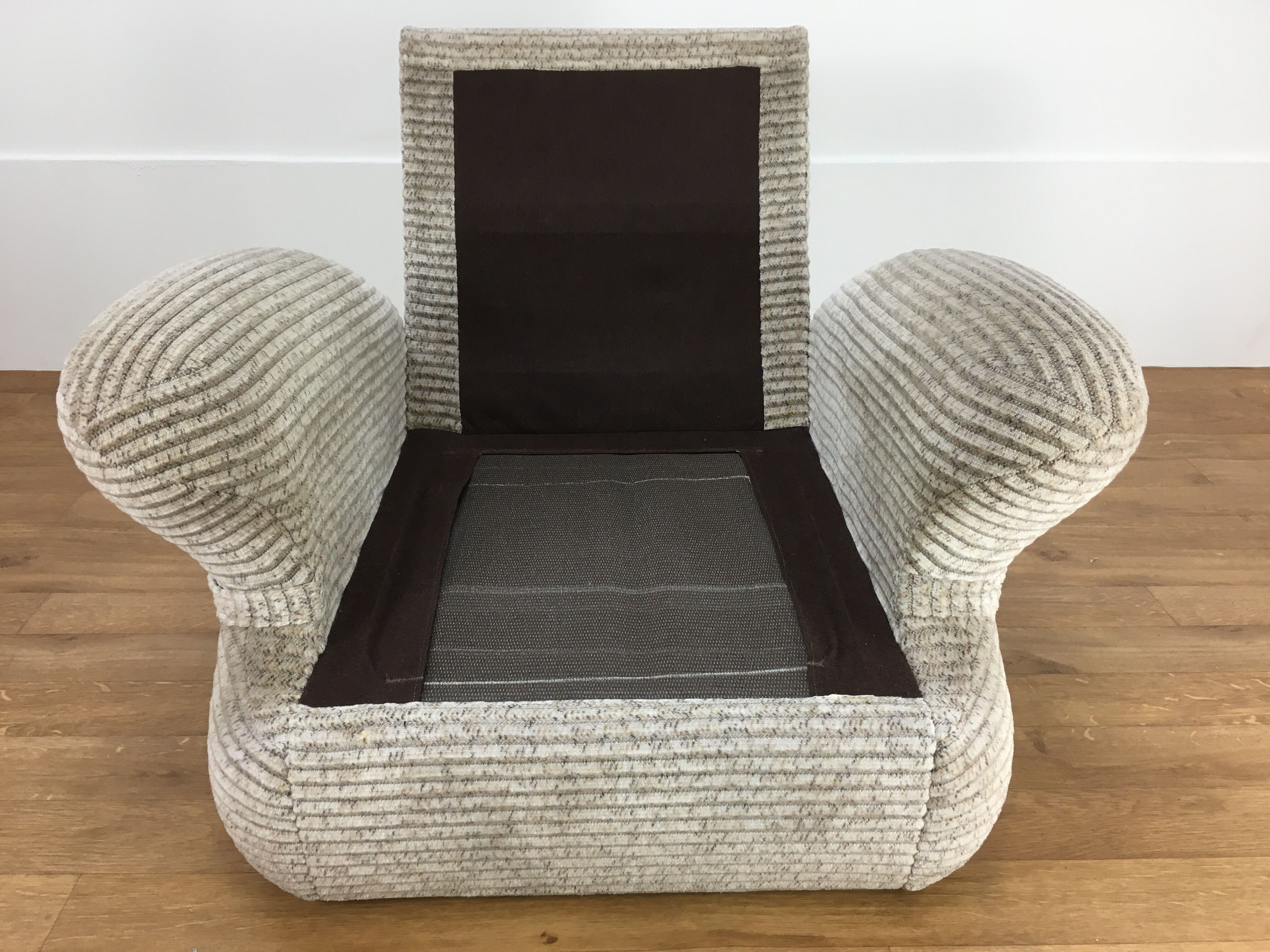 Space age 70's armrests and velvet