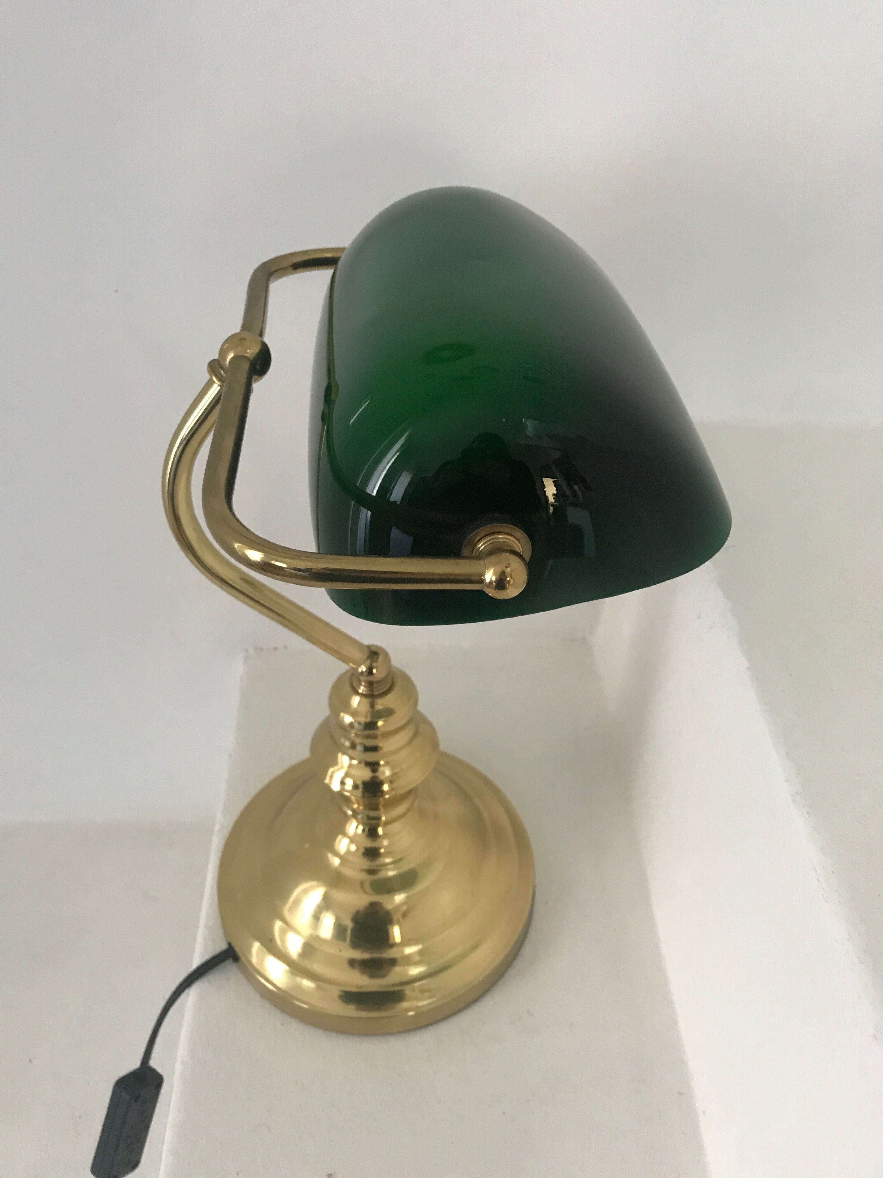 Former banker lampshade in opaline green brass lamp
