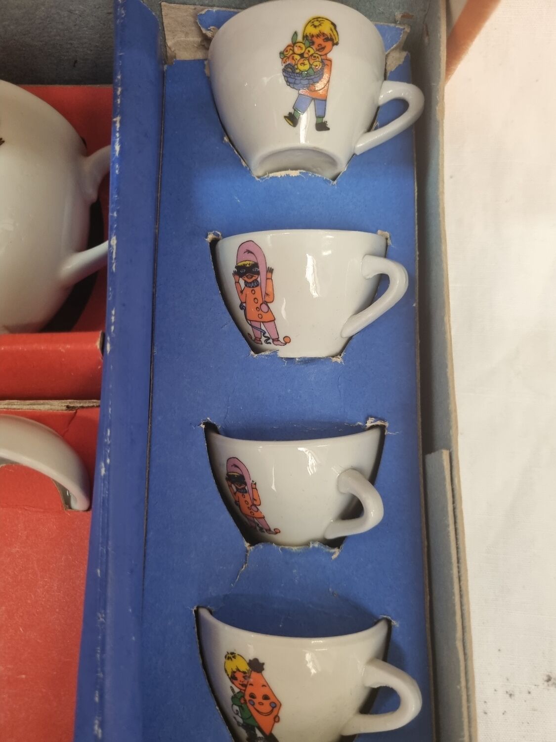 Dînette porcelaine de 1970