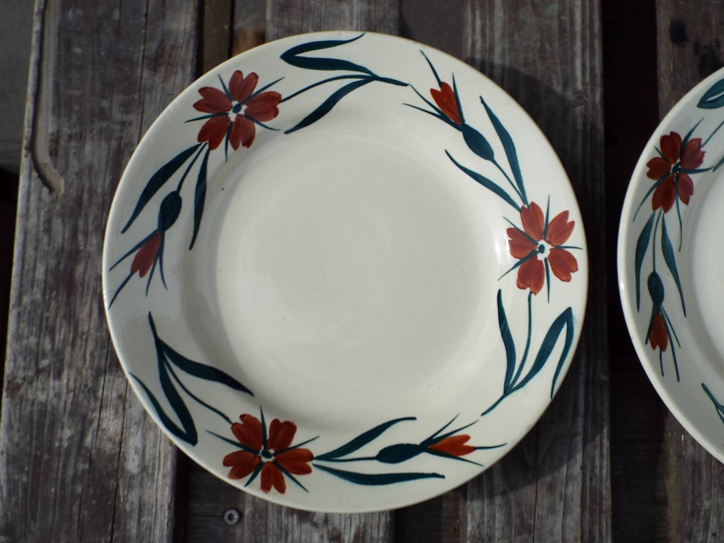 8 flat plates Terre de Fer Longchamp model Christiane