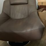 Fauteuil en cuir marron