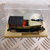 Lot Of Old Collectible Cars In Vintage Metal