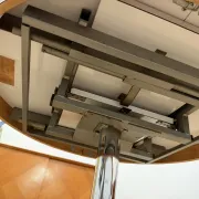 Round table Space Age Roche Bobois with integrated extensions system 1970.