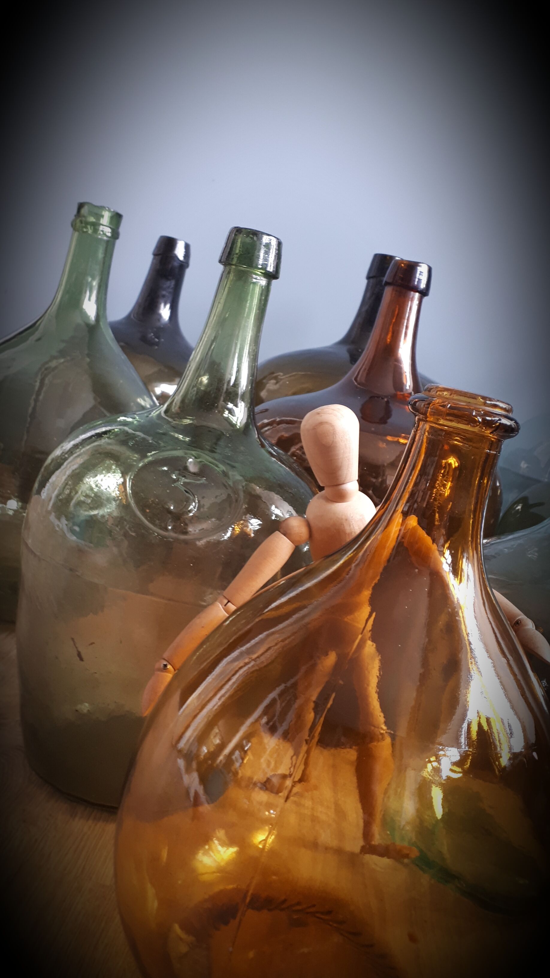 Demi-john 10L round light green sling neck