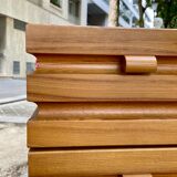 Brutalist chest of drawers in solid elm, Maison Regain, 1970