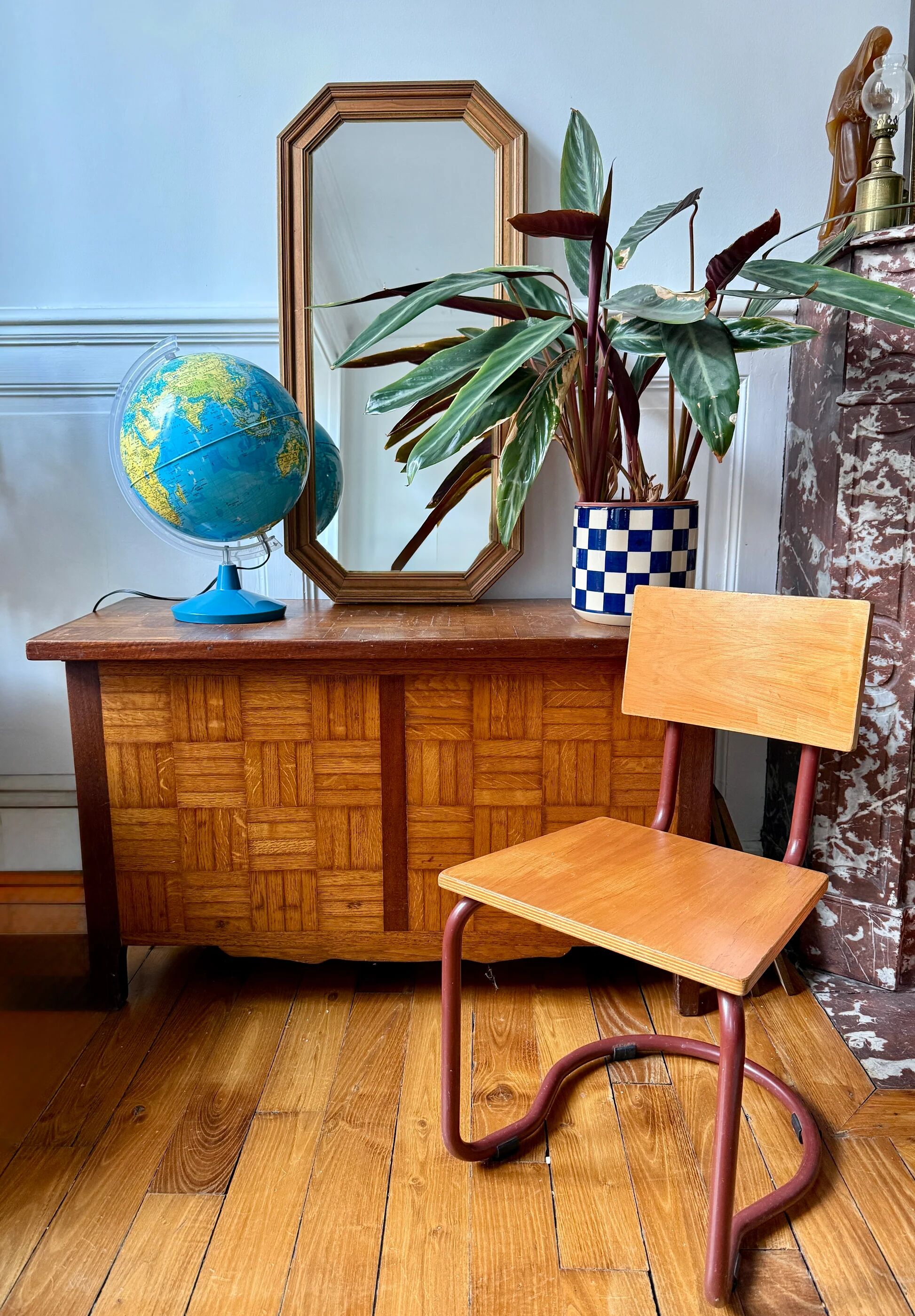 Miroir octogonal nervuré en bois doré