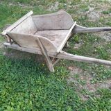Garden wheelbarrow