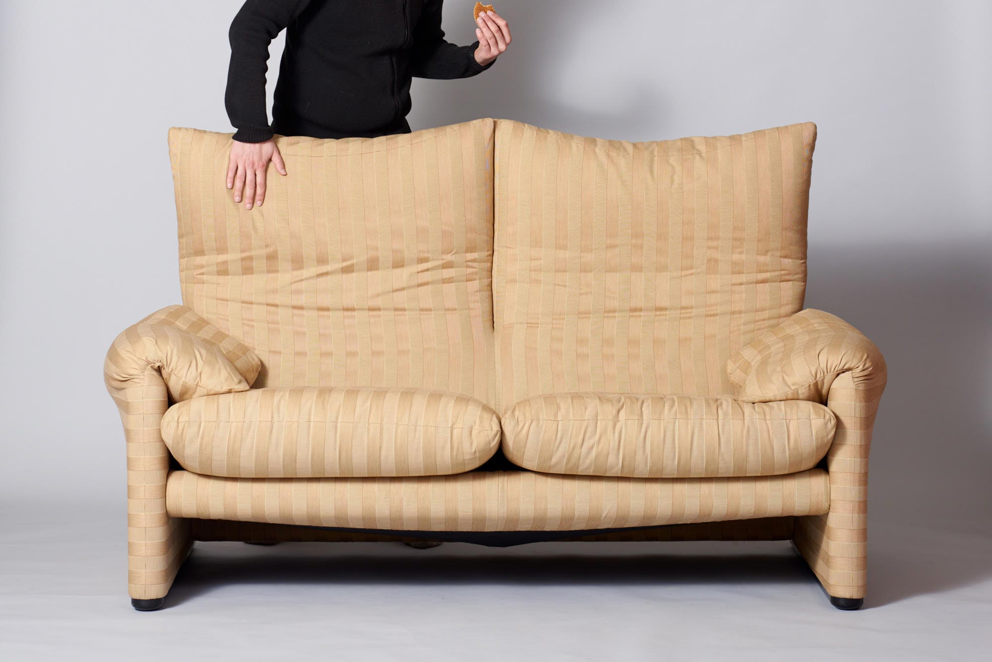Maralunga Sofa by Vico Magistretti for Cassina