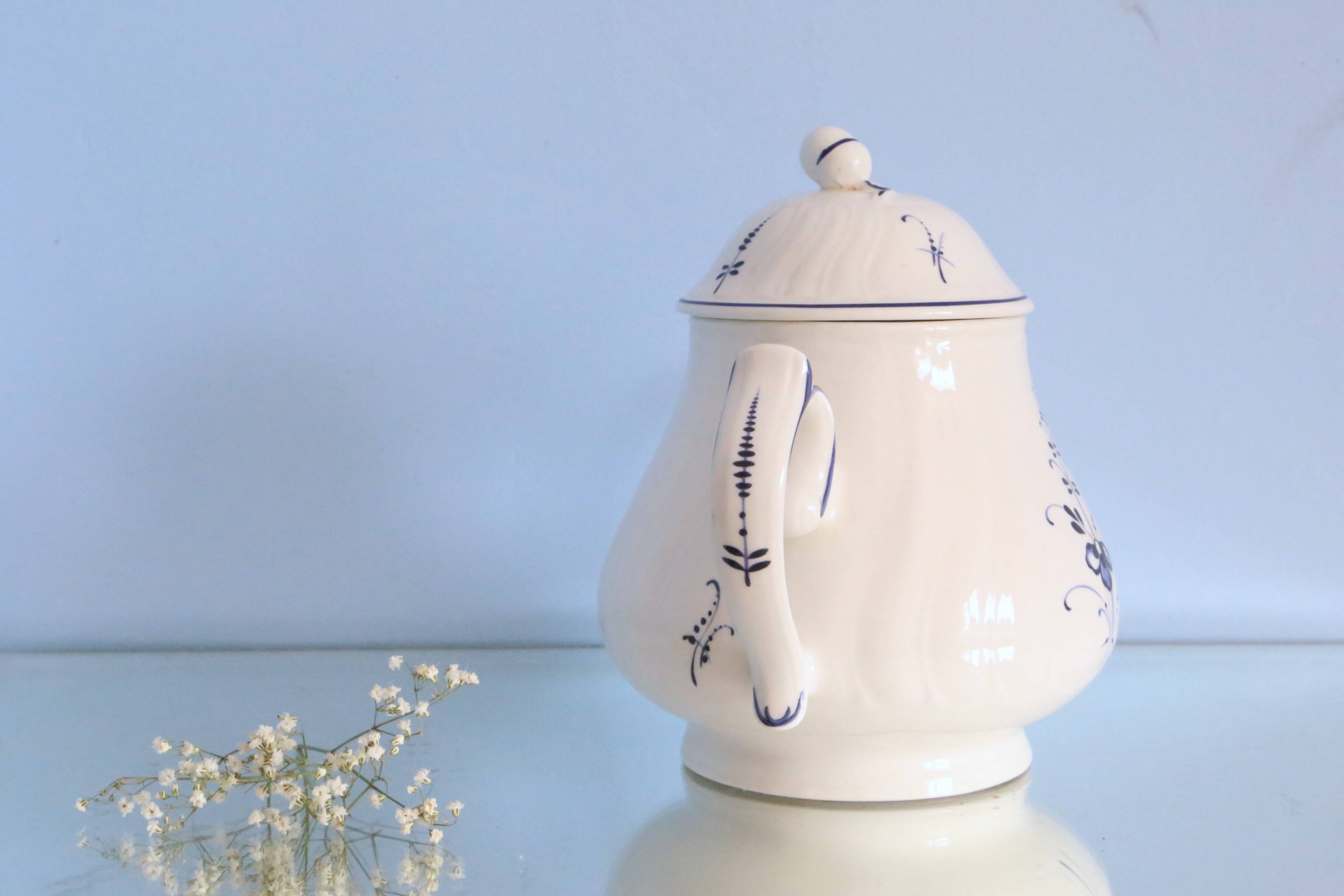 Villeroy and Boch teapot, Old Luxembourg model