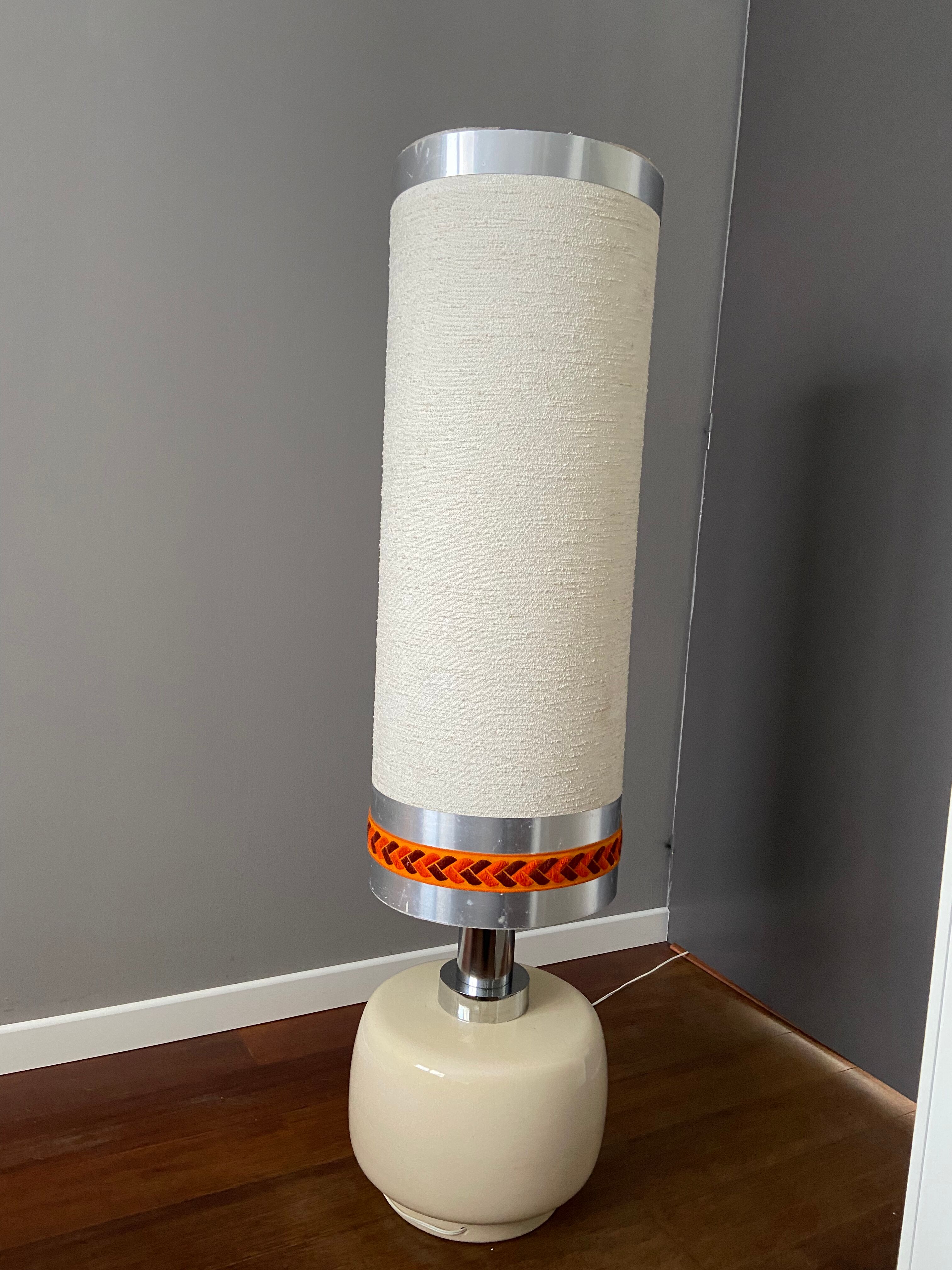 Cracked ceramic floor lamp