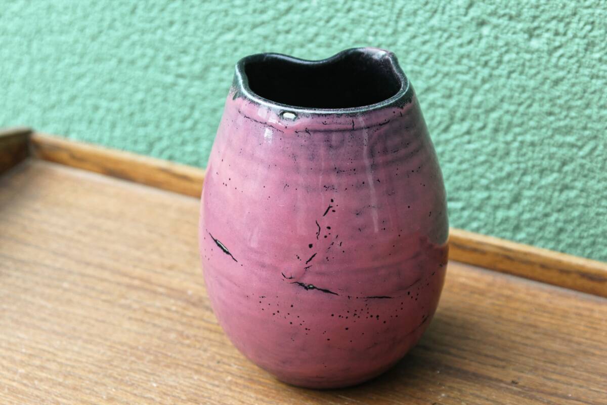 Pink vase in glazed stoneware, signed