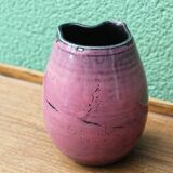 Vase rose en grés vernissé, signé