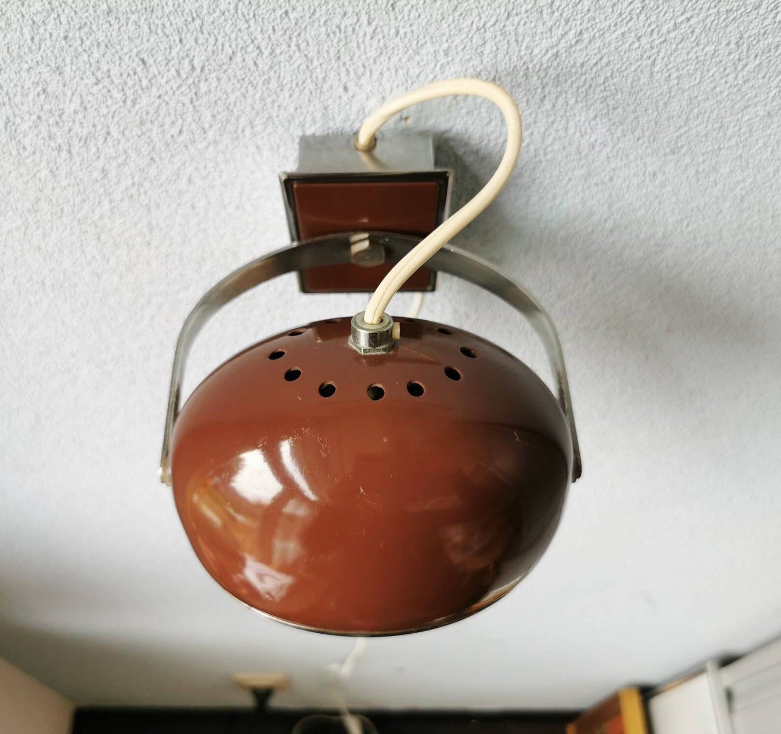 Apply brown vintage eye ball 1970