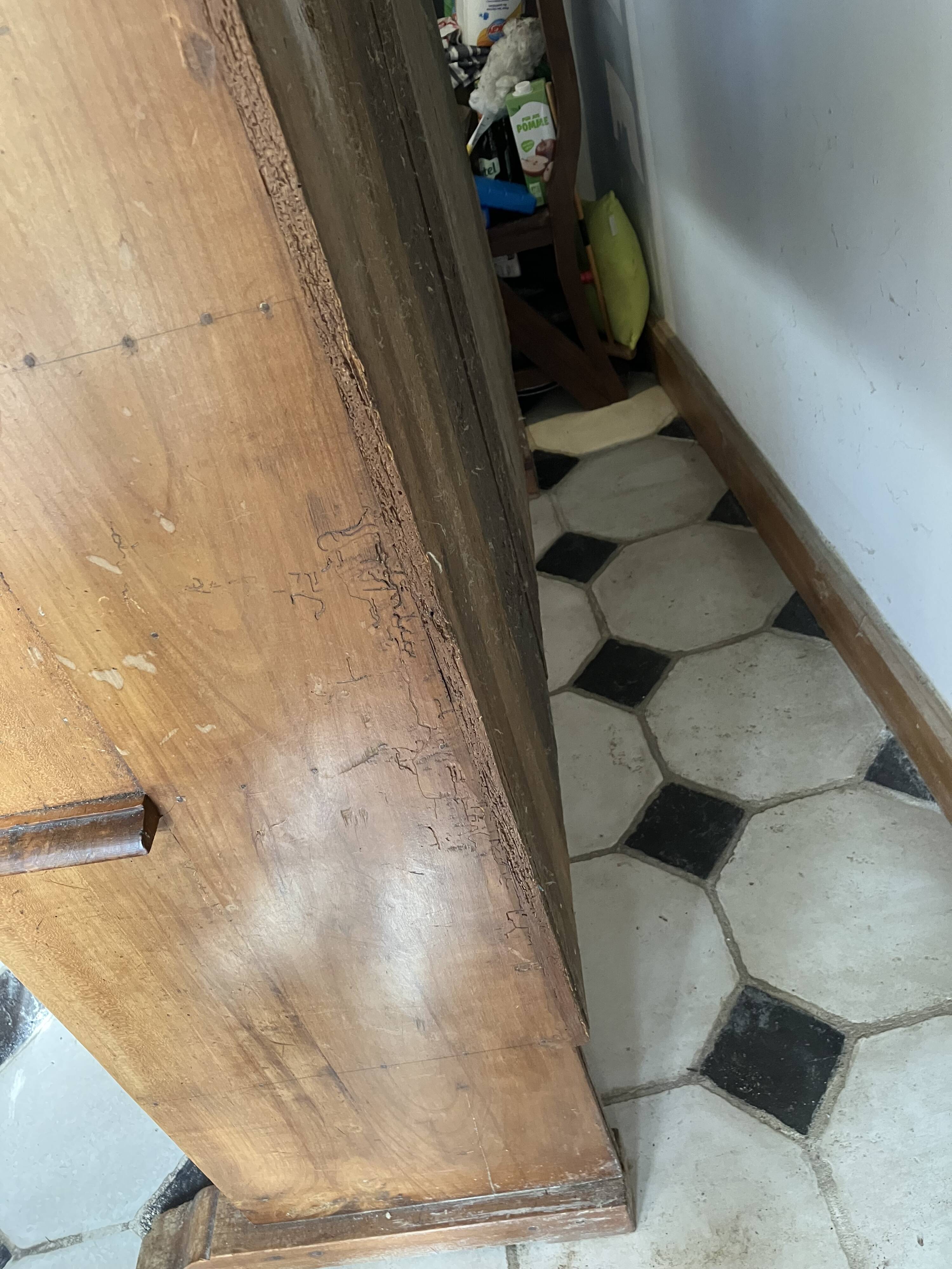 Solid wood sideboard