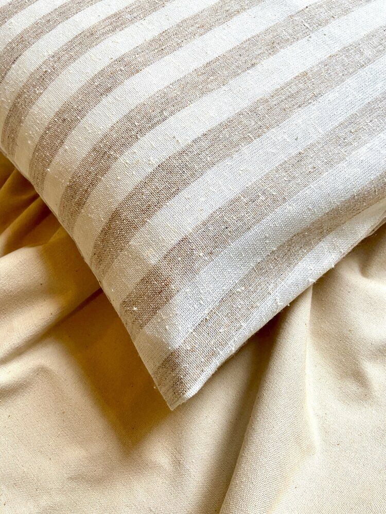 Beige striped cotton cushion ☐ 40 cm