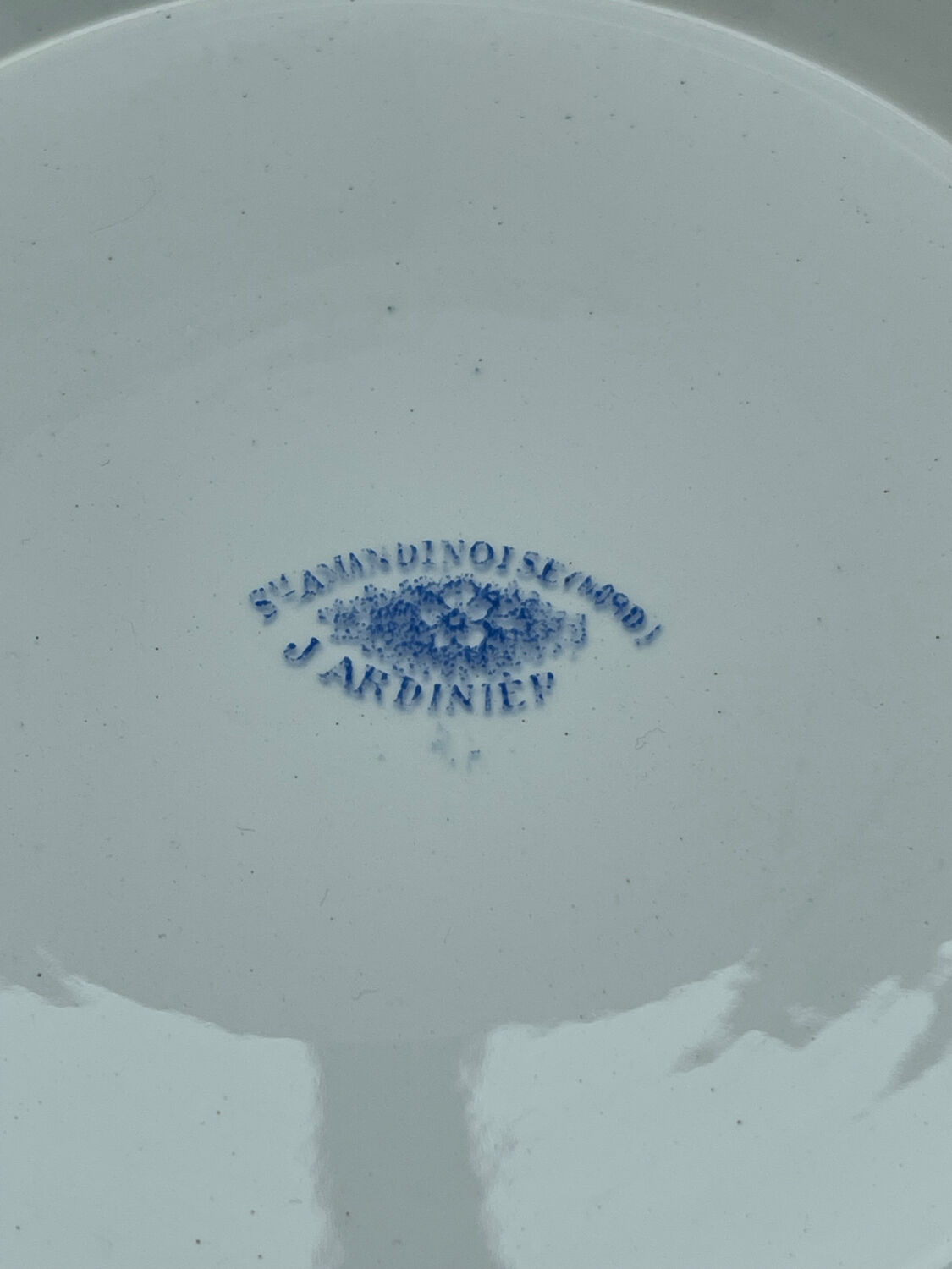 Sainte Amandinoise Toilet Bowl + Soap Dish / Brush Model J