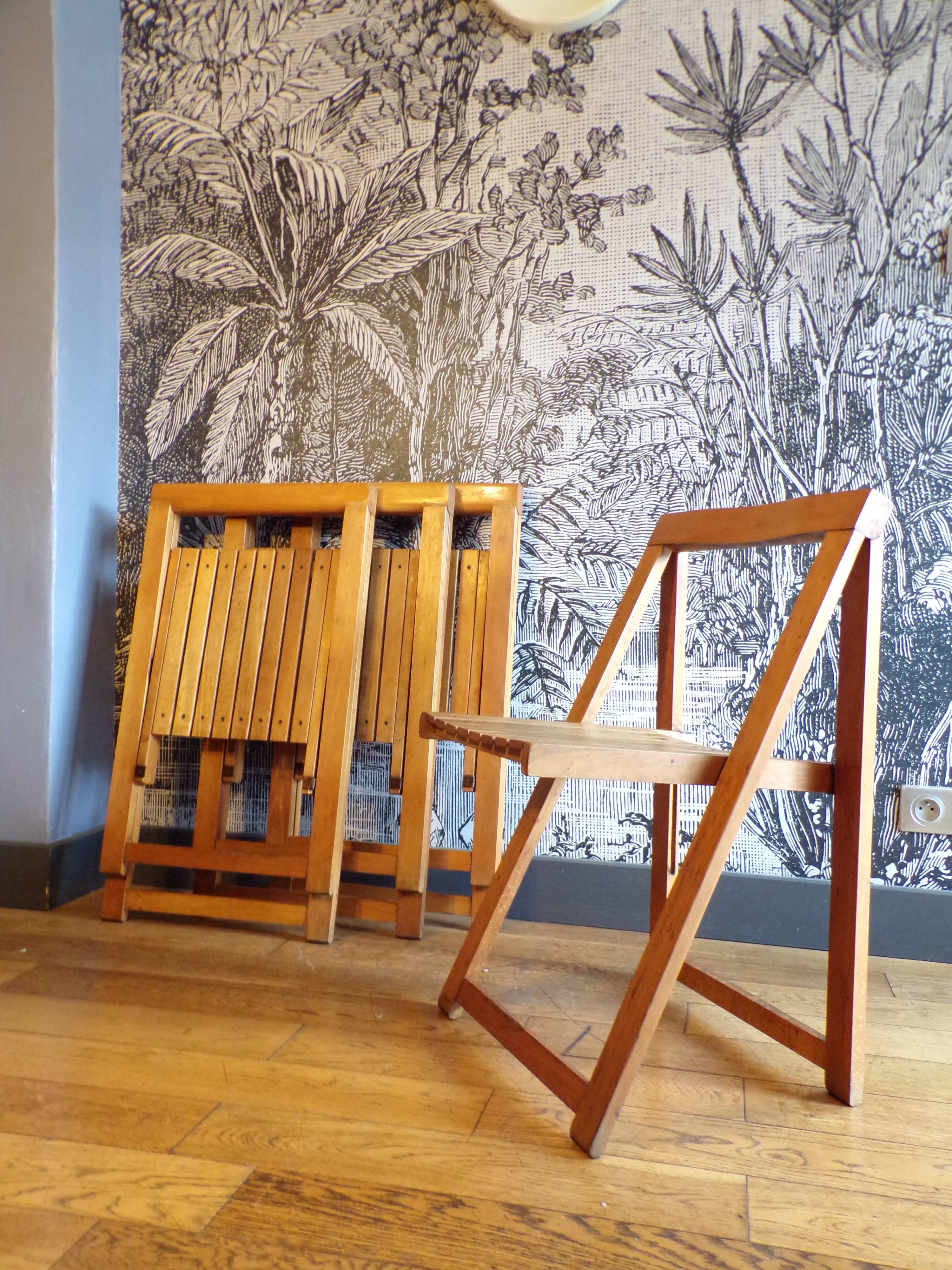 4 vintage Italian folding chairs