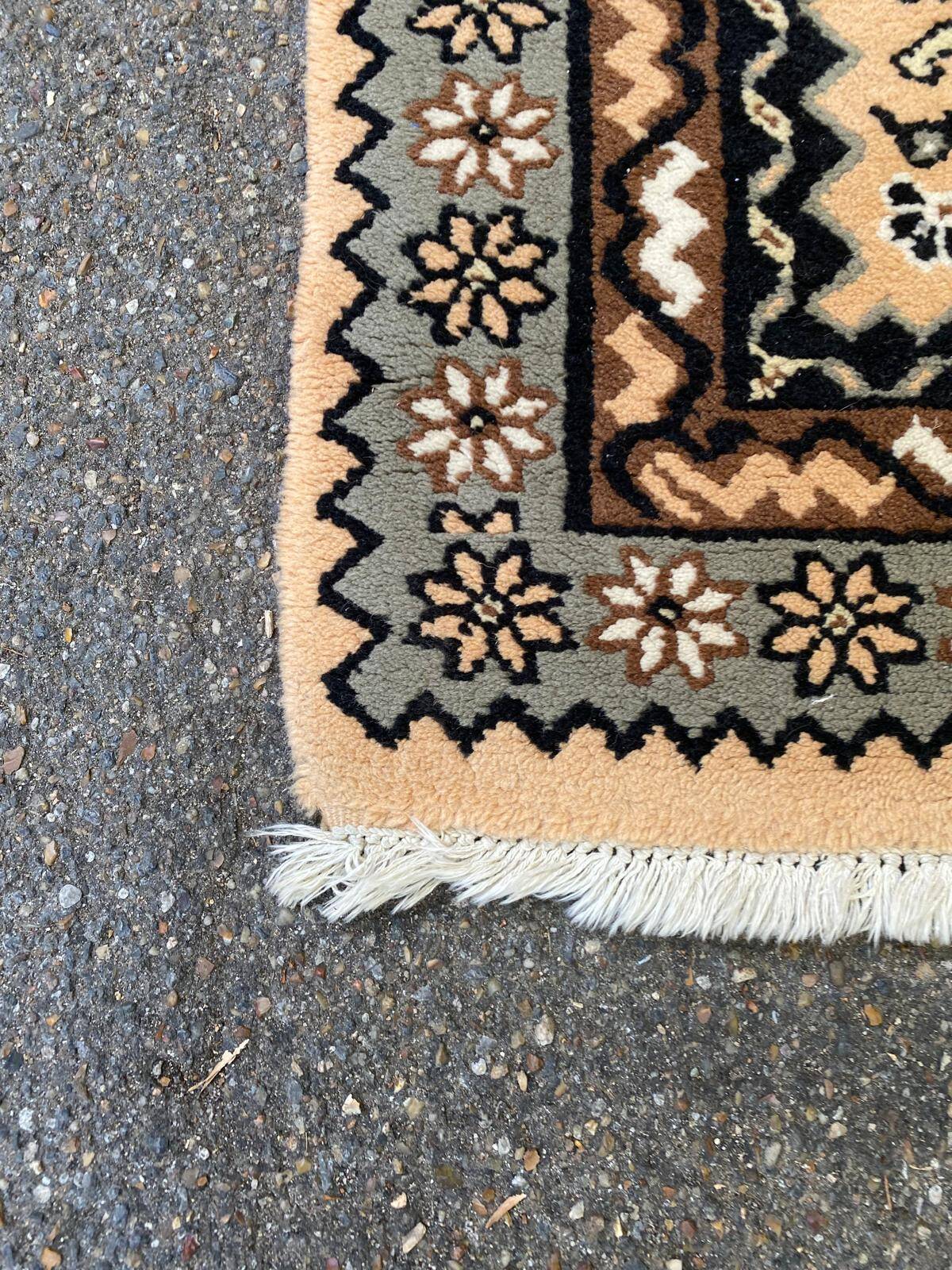 Tapis persan en laine noué à la main 150x250cm