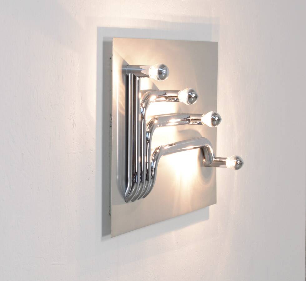 Gaetone Missaglia light panel for Giacomo Benevelli sculpture 1970