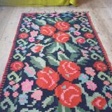 Large Moldavian runner rug with red roses, Romanian floral carpet made by hand with beautiful design 110x265cm