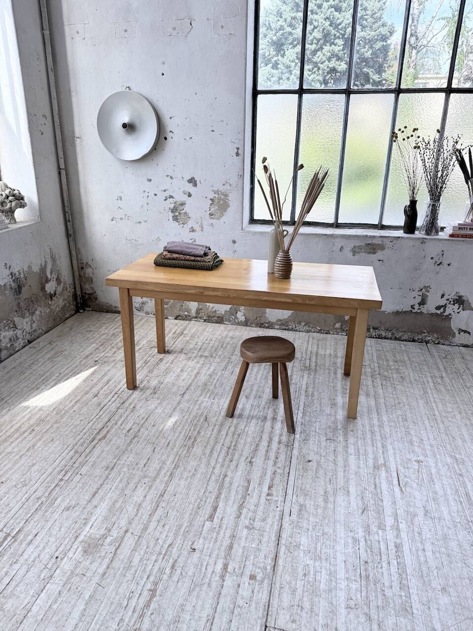 Solid elm farmhouse table 150cm