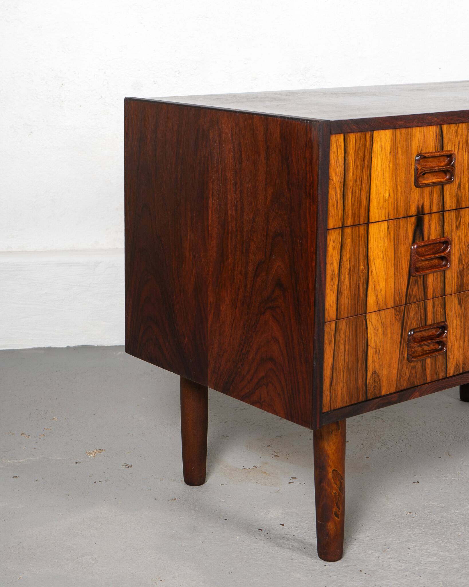 Commode danoise du milieu du siècle en bois de rose