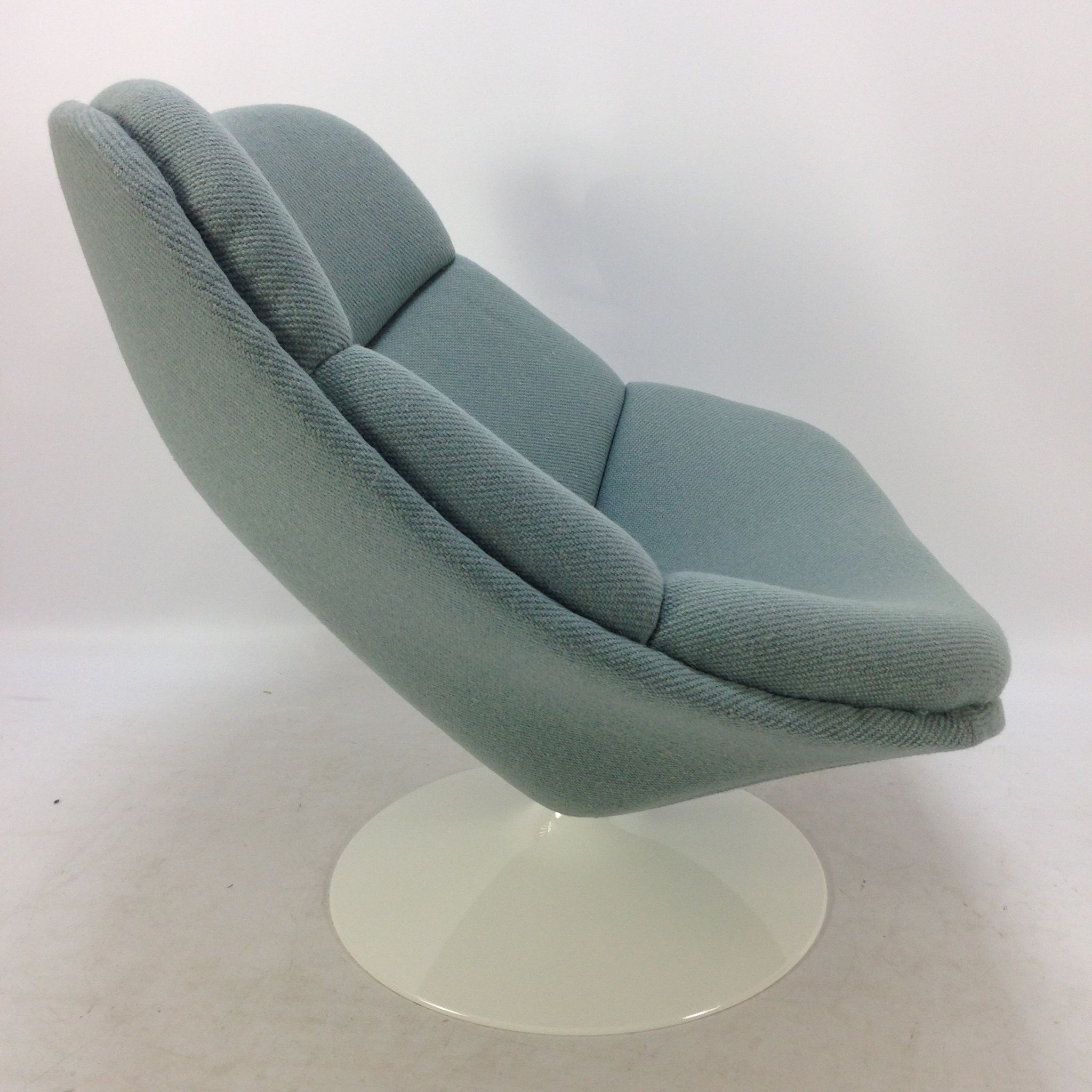 F557 oyster lounge chair by Pierre Paulin for Artifort, 1960